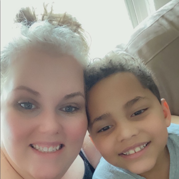 Meet your Posher, Emily - Picture 1 of 1